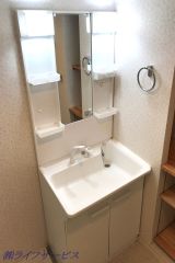 シャワー付洗面化粧台