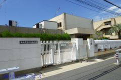 新高幼稚園（新高１丁目）