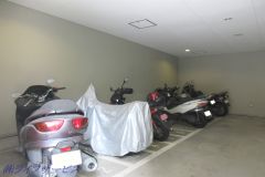 バイク置き場
